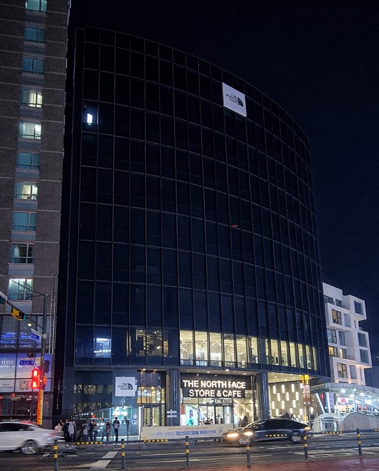 영원무역그룹, ‘2026 어스아워’ 참여